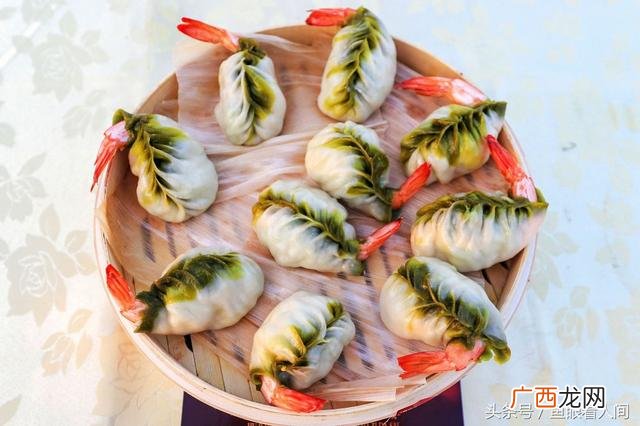彩色饺子图片 彩色水饺面
