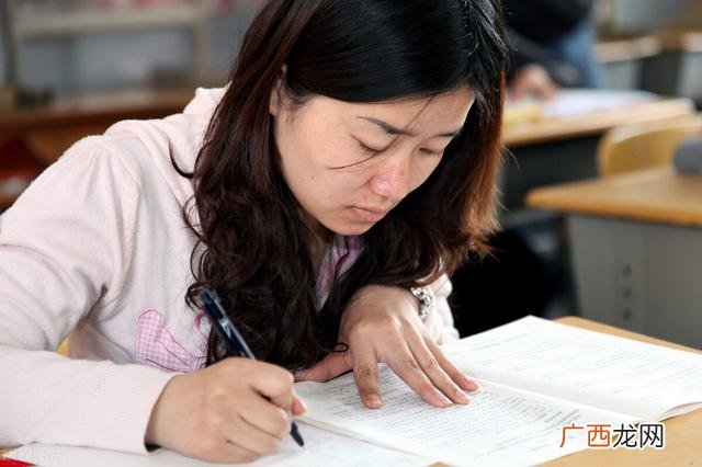 报考成人大专需要什么条件-,怎么报考成人大专文凭