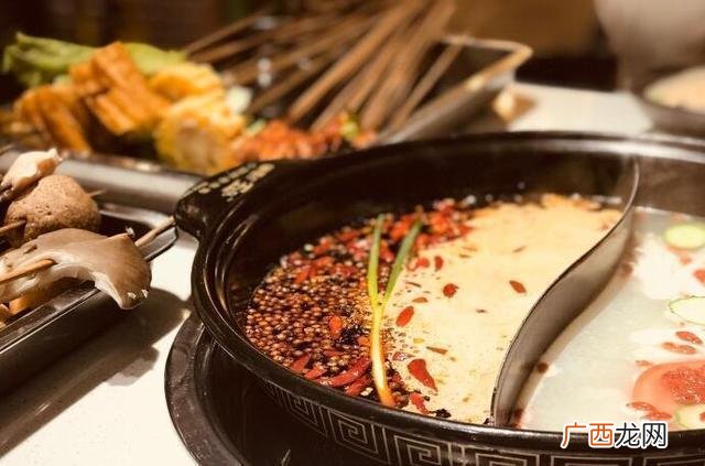 开小郡肝串串香要多少钱 屋头串串10万能开店吗