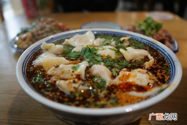 开饺子馆一年赚多少钱 饺子馆创业故事