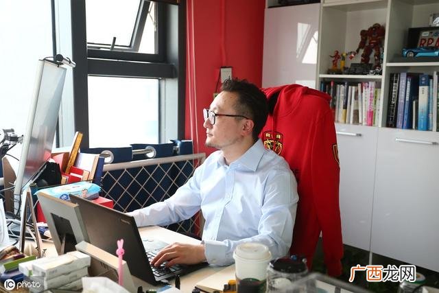 富二代成功的案例 靠自己创业最有钱的年轻人
