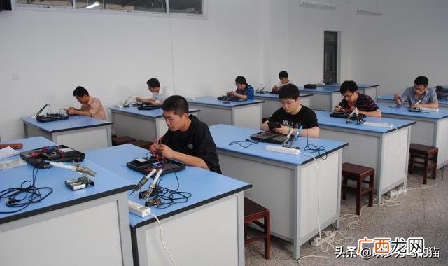 大学专业容易就业 容易创业的工科专业