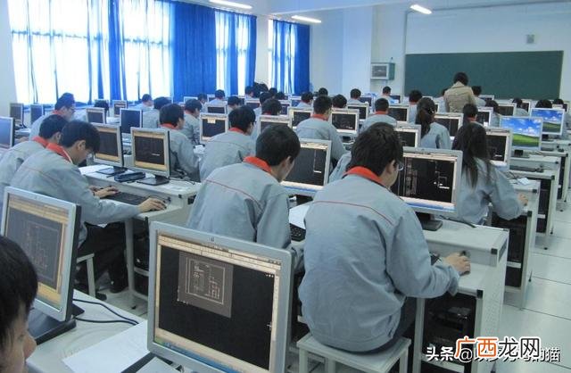 大学专业容易就业 容易创业的工科专业