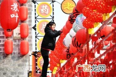 加热餐车图片 保温快餐车
