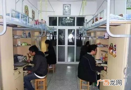 qq附近人打广告挣钱,打游戏快速挣钱无广告