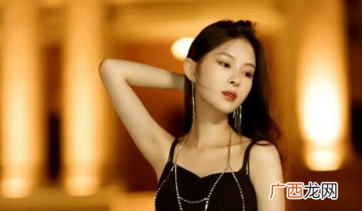 晚上和女生聊什么暧昧话题，让她一整晚都想着你