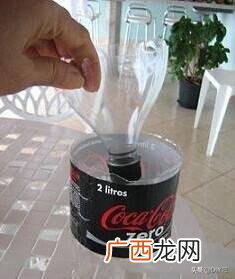 洗衣液桶改造花盆简单教程,洗衣液瓶改花盆的制作过程