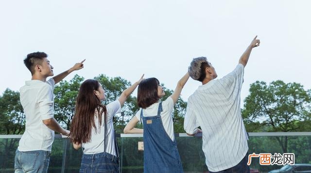 大学生创新创业服装店策划书,大学生创新创业金点子策划书