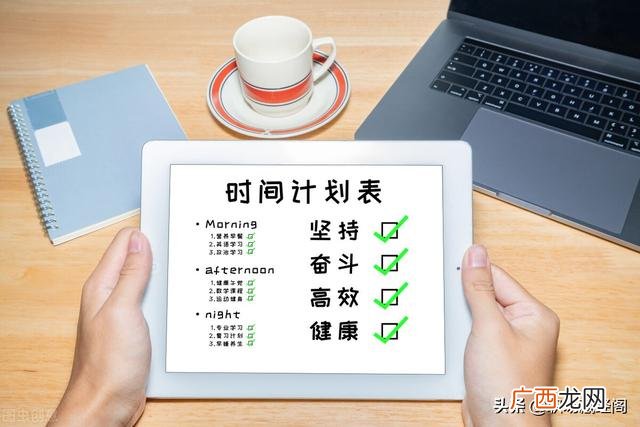 我没钱 我想自己创业 创业没人帮忙