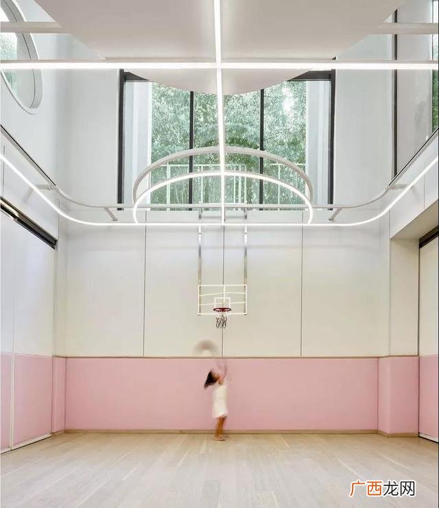 幼儿园小班社会教案,幼儿园各种各样的特色建筑主题说明