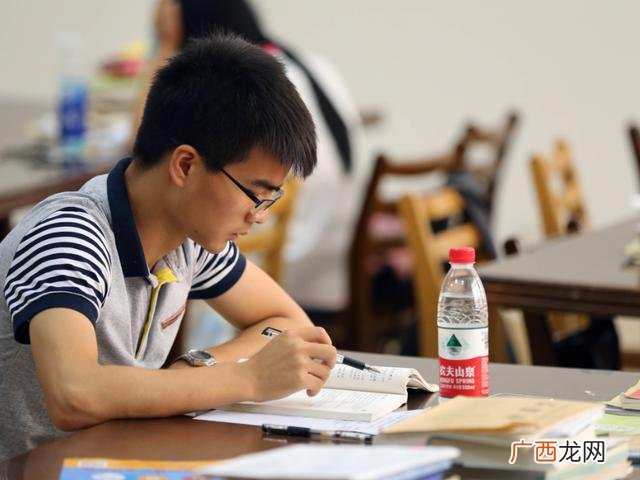 一级建造师有年龄限制吗,一级建造师报考条件有年龄限制吗