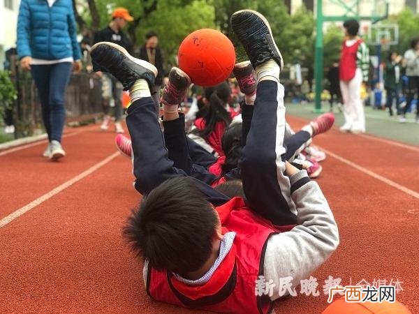 50个室内趣味游戏活动 小学生趣味运动会项目
