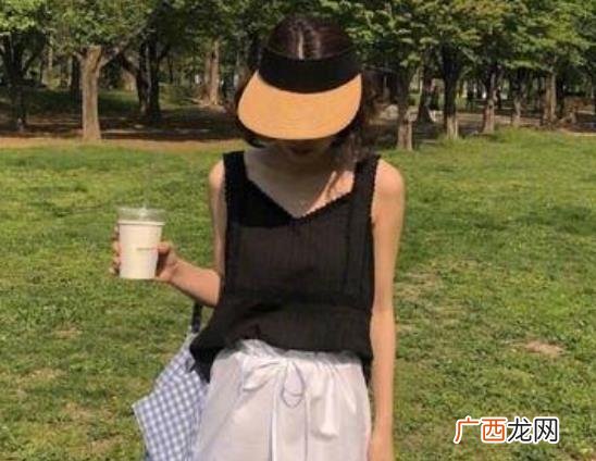 开局从摆地摊开始 地摊创业发财故事