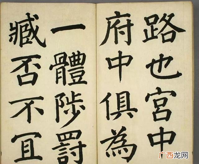先帝创业未半而中途篡汉,先帝创业未半下一句是什么