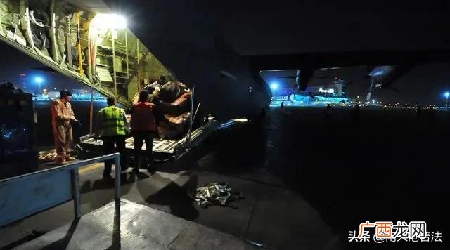 一般工伤评不上十级怎么赔偿,员工手指弄伤按工伤怎么赔