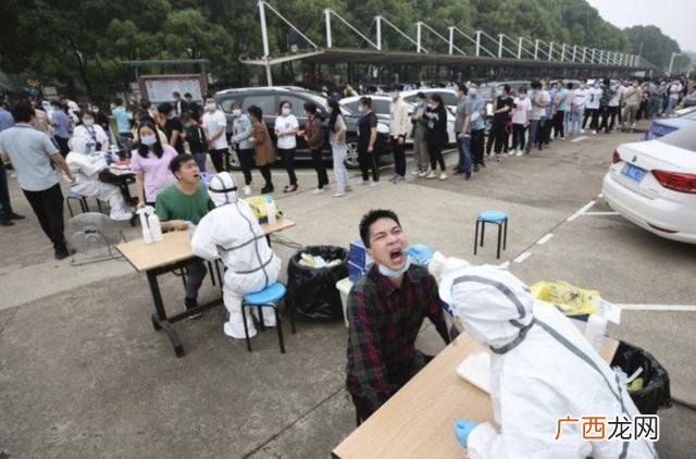 忙碌上班族图片 上班族和创业的图