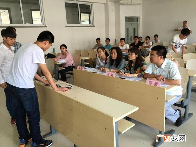 大学生社会环境分析 当下创新创业环境分析
