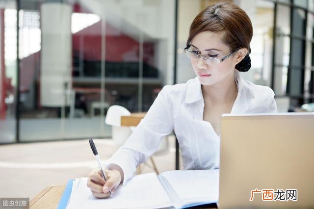 姑娘你必须努力的励志 女人拼搏说说