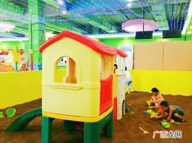 孩子去淘气堡玩多久合适,淘气堡安全须知