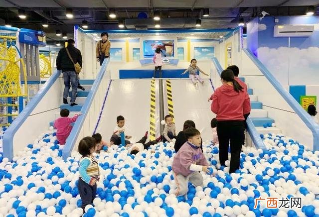 300平儿童乐园投资多少钱,户外儿童游乐园投资多少