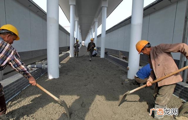 35岁跟女友分手,男人会创业失败和女朋友分手嘛