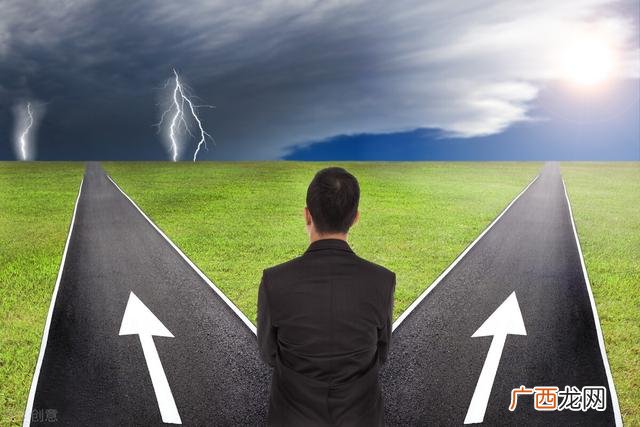 35岁跟女友分手,男人会创业失败和女朋友分手嘛