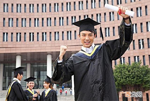 普通大专生毕业能干嘛 毕业后干什么行业比较好
