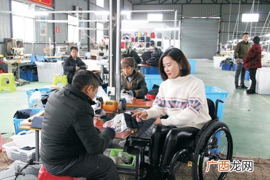 你是如何帮助贫困户脱贫,如何帮助村民脱贫