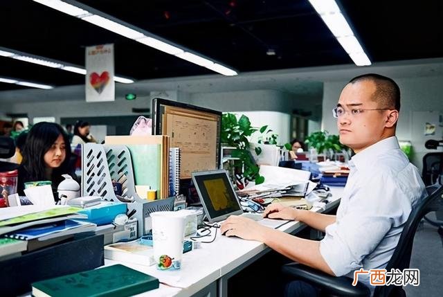 创业的男人的另一半