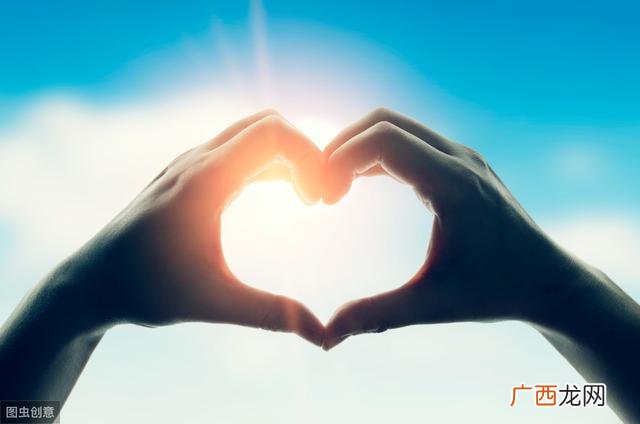 微信昵称女生简短好听,微信创业个性签名霸气简短