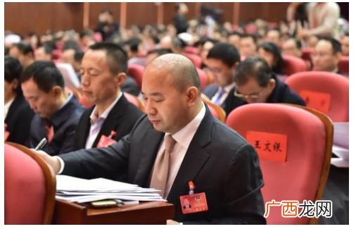 现代企业家的创业故事 企业家的创业之路