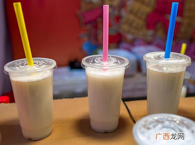 新手开个奶茶店要多少钱,开加盟奶茶店成本