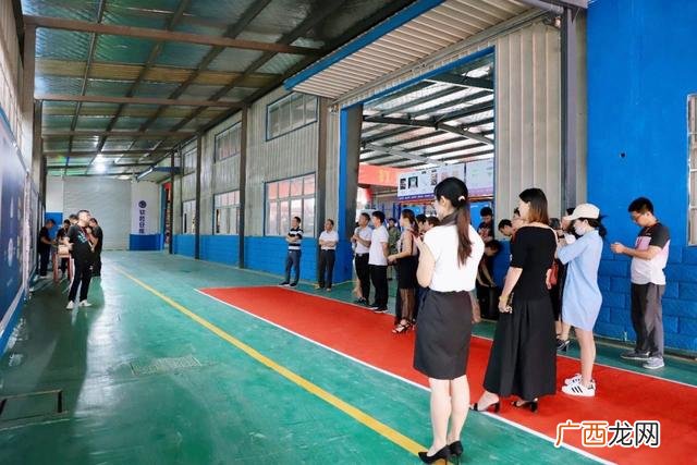 建材仓储式销售成功案例 不同地段不同租金的建材店创业案例分析