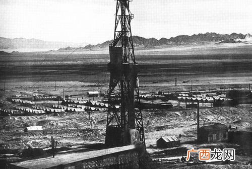 关于奋斗七言绝句,形容创业豪情七律
