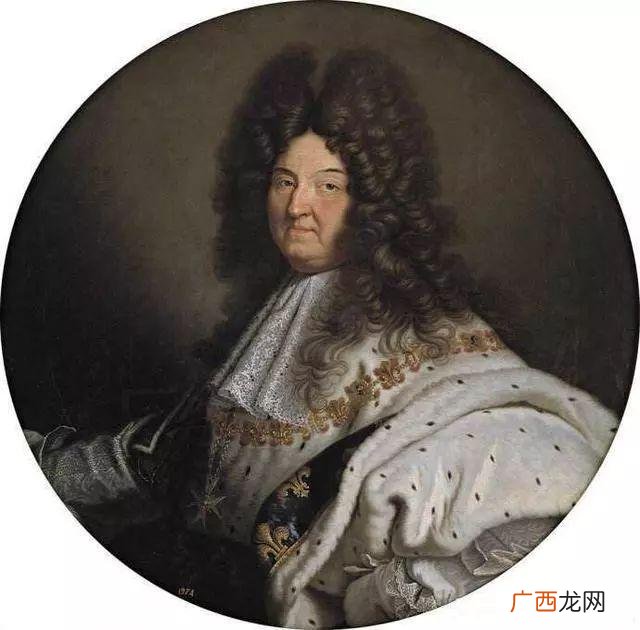短发男士背头3厘米,燕尾发型男