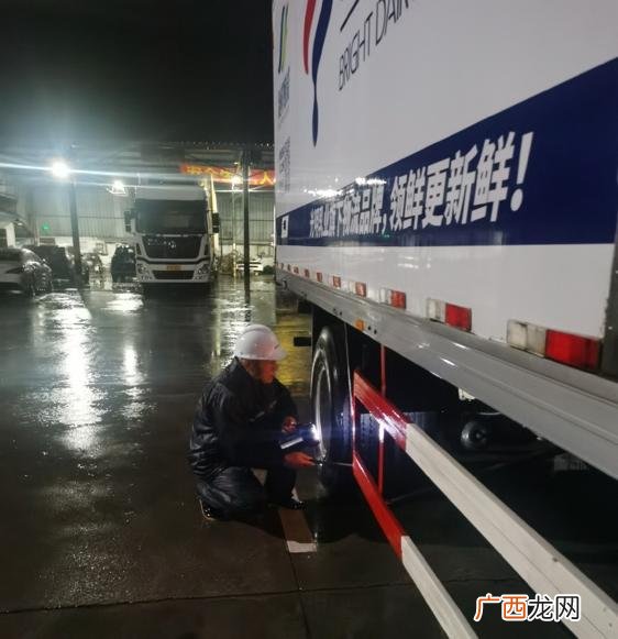 生产玻璃水销路,做玻璃水生意怎么样