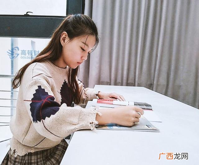 数学不好适合学会计吗,报考会计初级需要什么条件