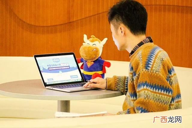 数学不好适合学会计吗,报考会计初级需要什么条件