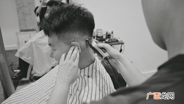 创业人生怎么修改 创业人生辅助器