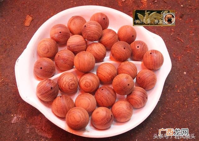 手工活串珠子8毛一串 寻找附近工厂手工外发加工