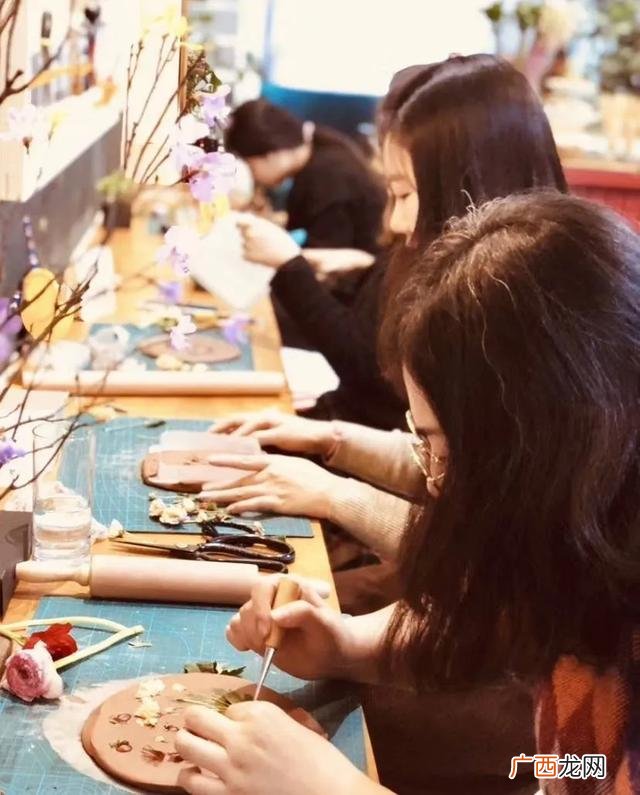 个人服装店的创业计划书 大学生花店创业计划书
