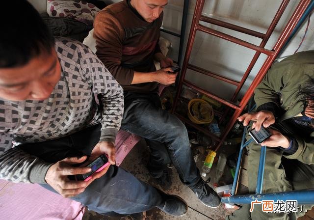 工地招小工260一天 工地做小工怎么样