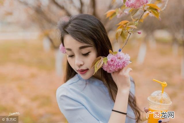 穿成八零首富福妻 重生村姑大翻身