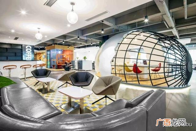 深圳创业中心在哪,福田皇冠自主创业孵化基地