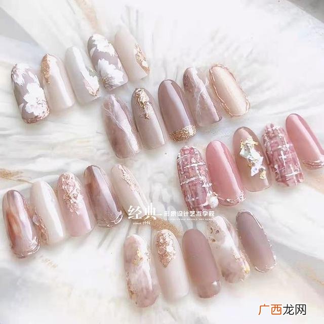 美甲和美容哪个吃香 了解美容美甲