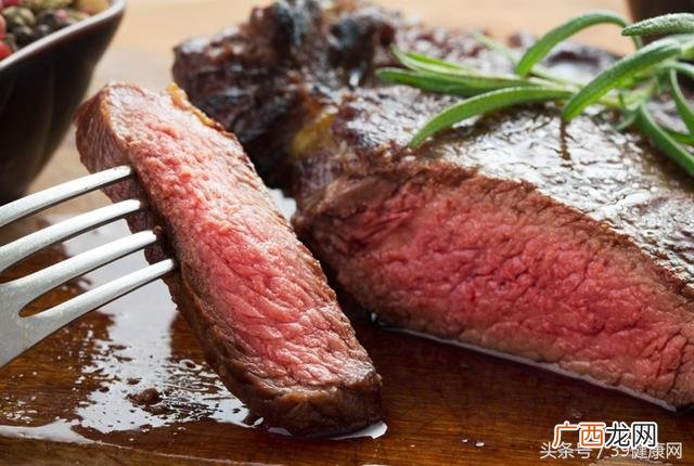 吃鸭肉会长胖吗,烤鸭腿的热量