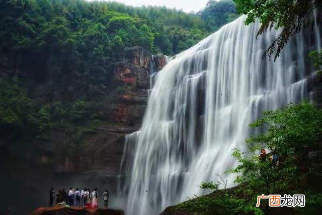 红色趣味运动会 趣味运动会项目策划书